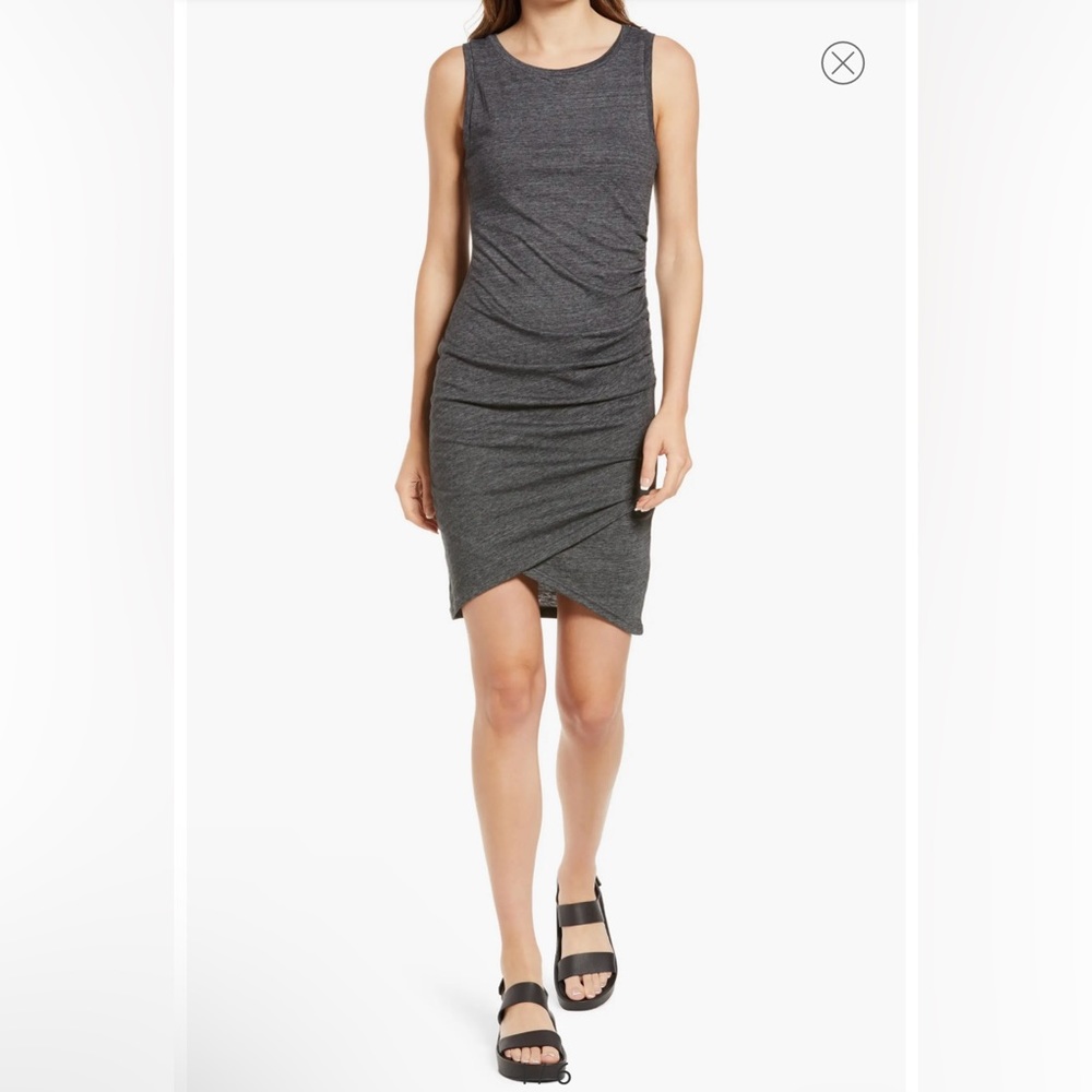 Rouched side sleeveless dress